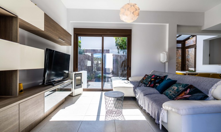 Herverkoop - Villa -
Orihuela Costa* - Lomas de Cabo Roig