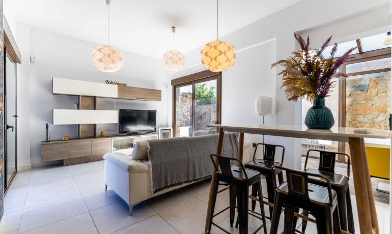 Herverkoop - Villa -
Orihuela Costa* - Lomas de Cabo Roig