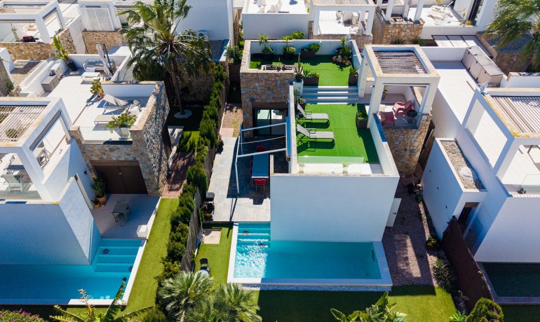 Herverkoop - Villa -
Orihuela Costa* - Lomas de Cabo Roig