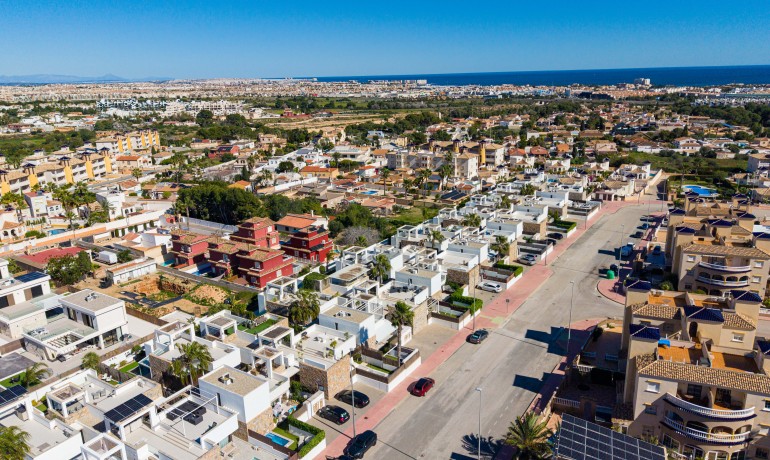 Herverkoop - Villa -
Orihuela Costa* - Lomas de Cabo Roig