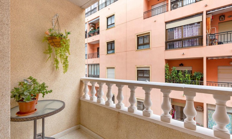 Herverkoop - Appartement / Flat -
Torrevieja* - Centro