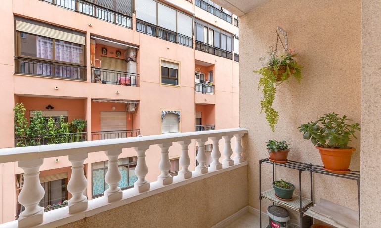 Herverkoop - Appartement / Flat -
Torrevieja* - Centro