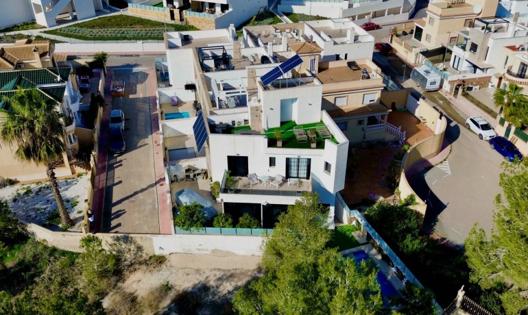 Sale - Villa -
Orihuela Costa* - Villamartin*