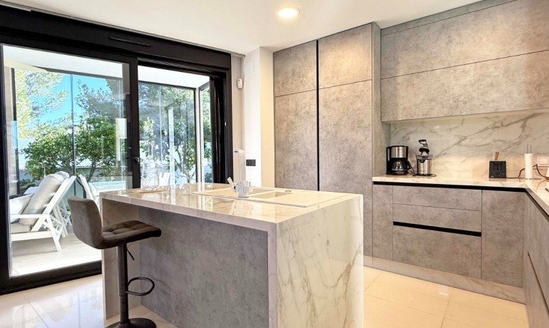 Sale - Villa -
Orihuela Costa* - Villamartin*