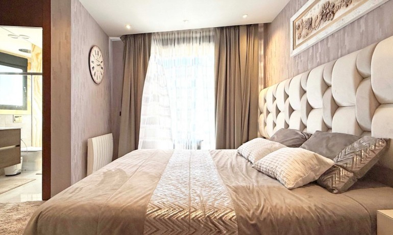 Sale - Villa -
Orihuela Costa* - Villamartin*