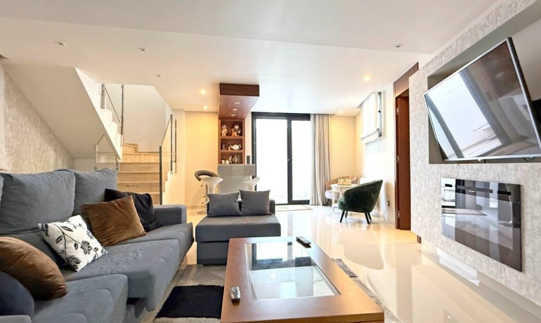 Sale - Villa -
Orihuela Costa* - Villamartin*