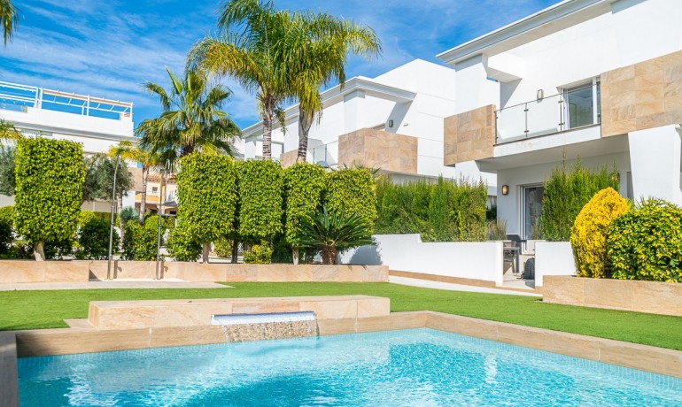 Herverkoop - Villa -
Cuidad Quesada* - CIUDAD QUESADA