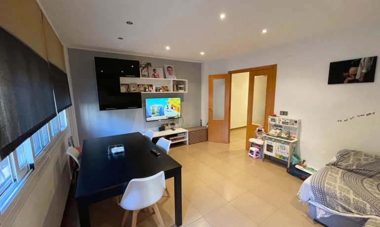 Herverkoop - Appartement / Flat -
Rojales