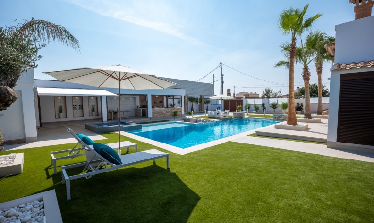 Herverkoop - Villa -
Jerónimo y Avileses - Jerónimo y Avileses - Town