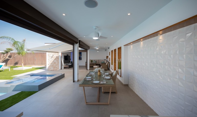 Herverkoop - Villa -
Jerónimo y Avileses - Jerónimo y Avileses - Town