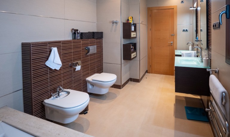 Herverkoop - Villa -
Jerónimo y Avileses - Jerónimo y Avileses - Town