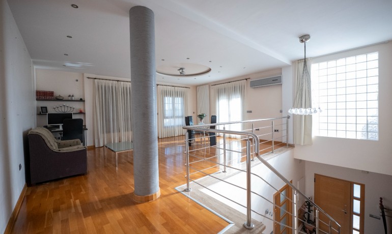 Herverkoop - Villa -
Jerónimo y Avileses - Jerónimo y Avileses - Town