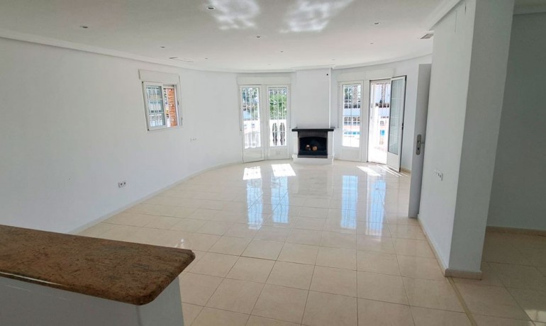 Herverkoop - Finca / Landgoed -
Catral - Catral - Country