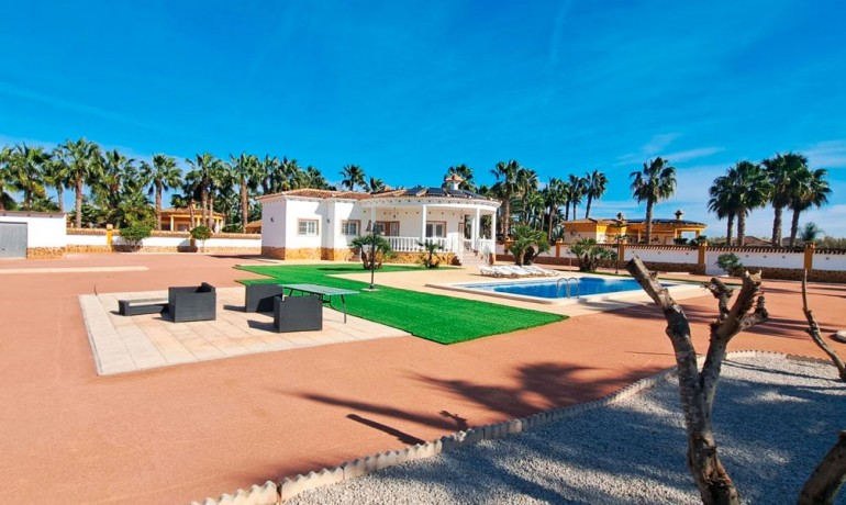 Herverkoop - Finca / Landgoed -
Catral - Catral - Country