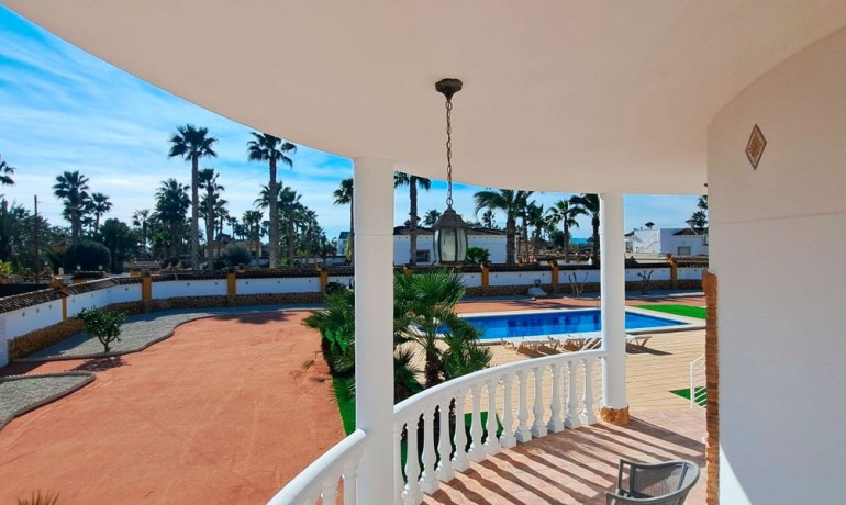 Herverkoop - Finca / Landgoed -
Catral - Catral - Country