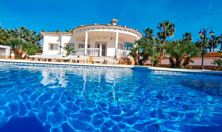 Herverkoop - Finca / Landgoed -
Catral - Catral - Country