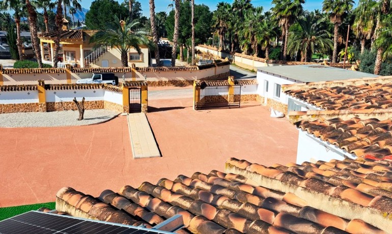 Herverkoop - Finca / Landgoed -
Catral - Catral - Country