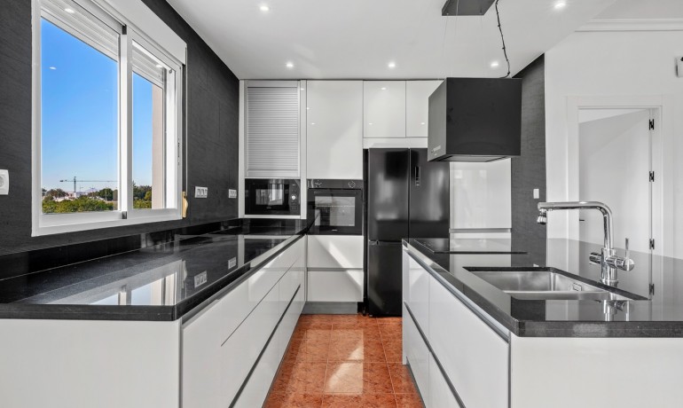 Herverkoop - Finca / Landgoed -
Dolores - Dolores - Town