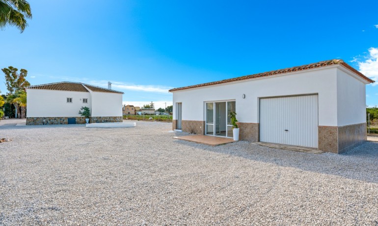 Herverkoop - Finca / Landgoed -
Dolores - Dolores - Town