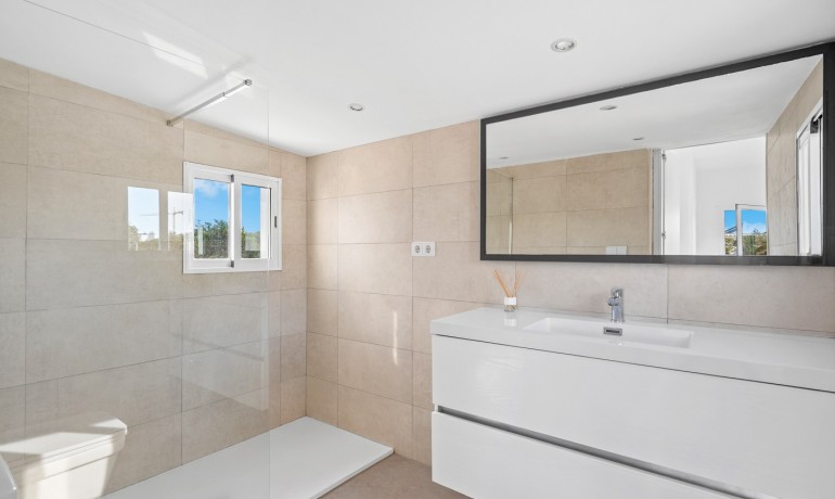 Herverkoop - Finca / Landgoed -
Dolores - Dolores - Town