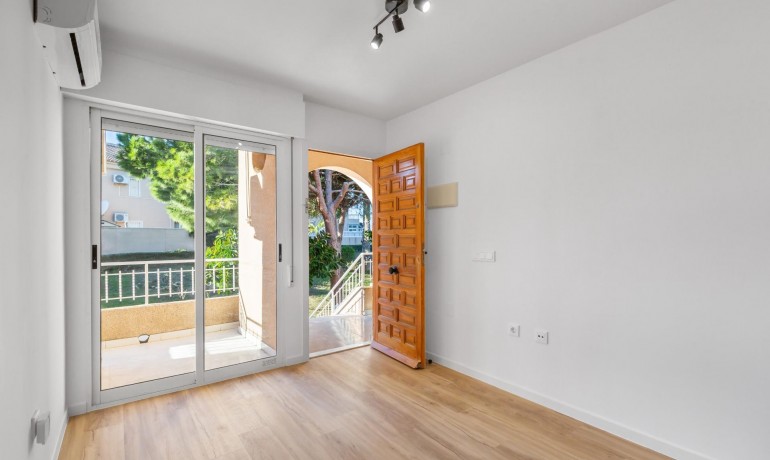 Herverkoop - Appartement / Flat -
Torrevieja* - Torreblanca