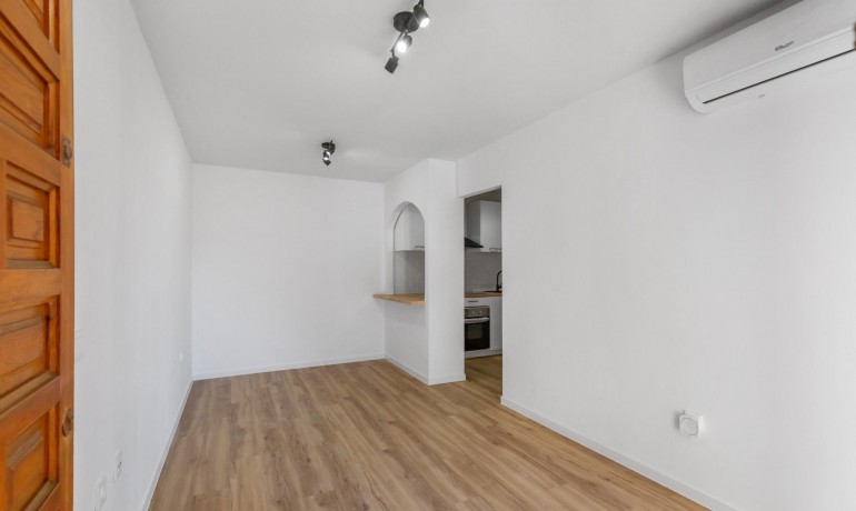 Herverkoop - Appartement / Flat -
Torrevieja* - Torreblanca