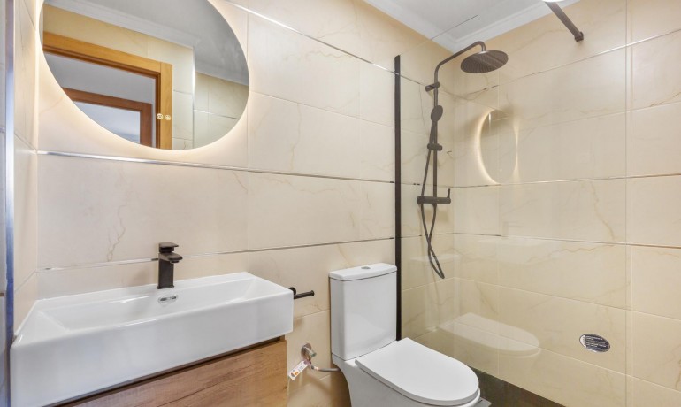 Herverkoop - Appartement / Flat -
Torrevieja* - Torreblanca