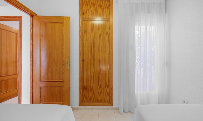 Venta - Apartamento / piso -
Calpe