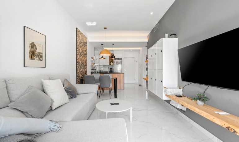 Herverkoop - Apartment / Flat * -
Guardamar del Segura* - El Raso*