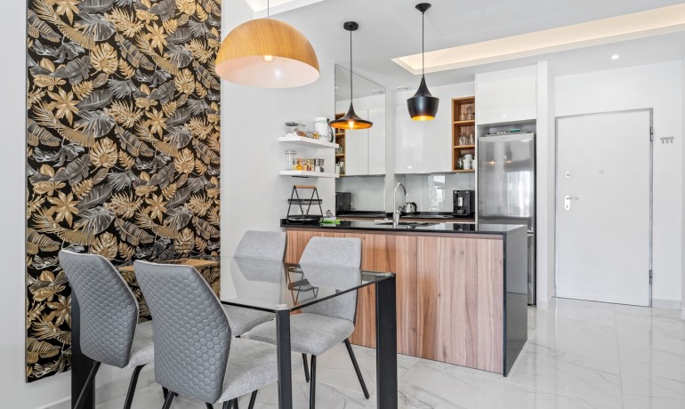 Herverkoop - Apartment / Flat * -
Guardamar del Segura* - El Raso*