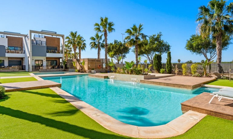 Herverkoop - Apartment / Flat * -
Guardamar del Segura* - El Raso*