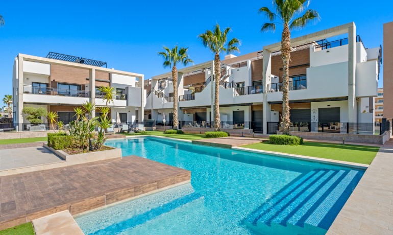 Herverkoop - Apartment / Flat * -
Guardamar del Segura* - El Raso*