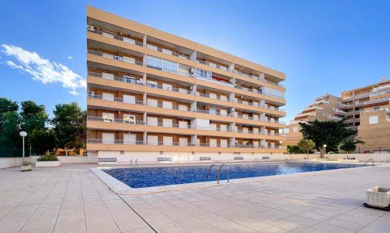 Herverkoop - Appartement / Flat -
Orihuela Costa* - Punta Prima