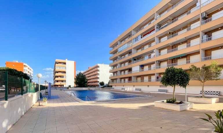 Herverkoop - Appartement / Flat -
Orihuela Costa* - Punta Prima