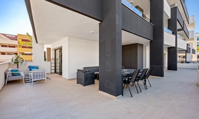 Venta - Apartamento / piso -
Orihuela Costa - Playa Flamenca