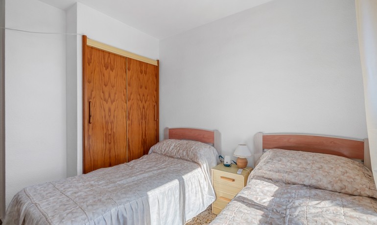 Herverkoop - Appartement / Flat -
Arenales del Sol - Segunda linea playa