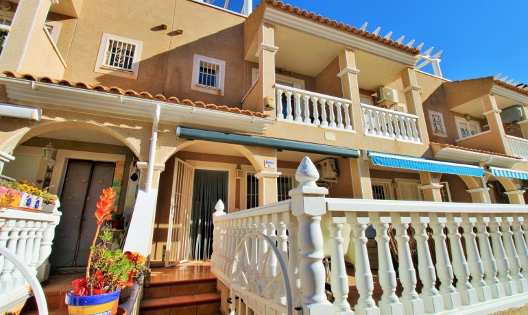 Herverkoop - Huis -
Playa Flamenca