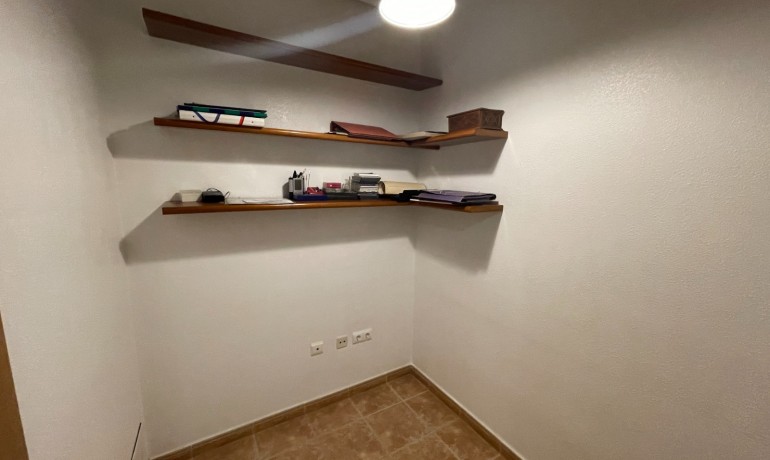 Herverkoop - Huis -
Almoradí - Almoradi