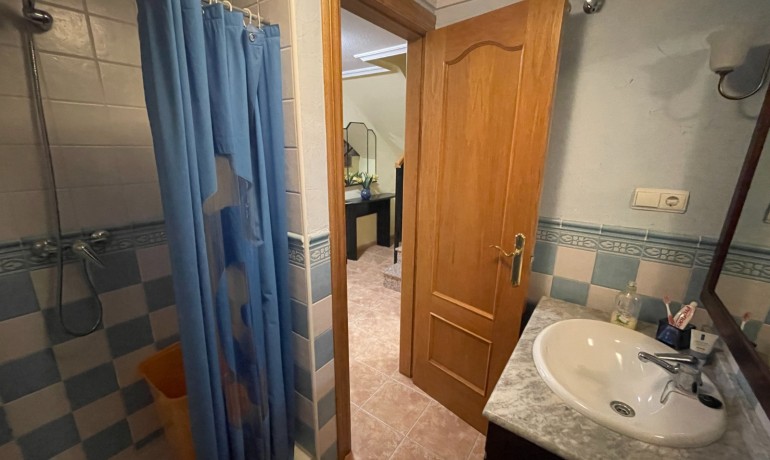 Herverkoop - Huis -
Almoradí - Almoradi