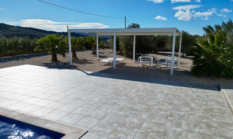 Herverkoop - Villa -
Macisvenda