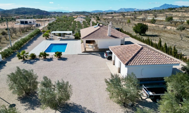 Herverkoop - Villa -
Macisvenda