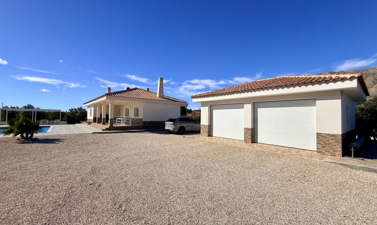 Herverkoop - Villa -
Macisvenda