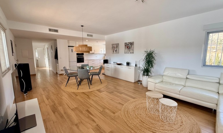 Herverkoop - Villa -
Macisvenda