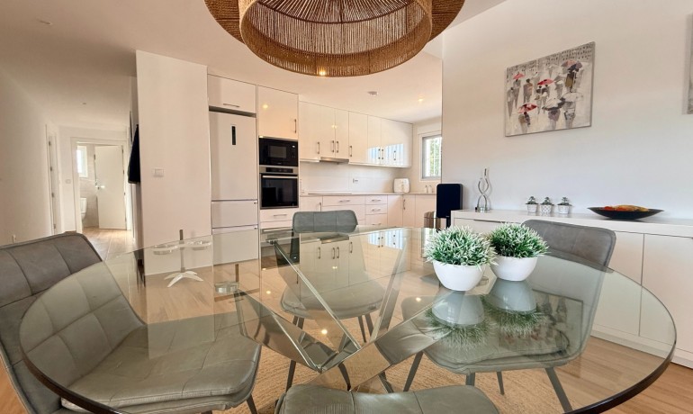 Herverkoop - Villa -
Macisvenda