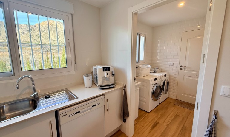 Herverkoop - Villa -
Macisvenda