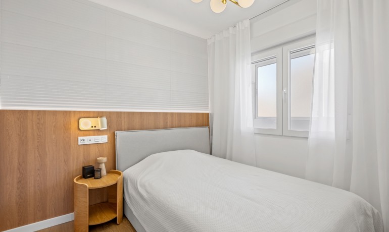 Venta - Apartamento / piso -
Orihuela Costa - Punta Prima