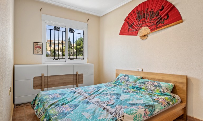 Herverkoop - Villa -
Orihuela Costa* - Castillo de Don Juan