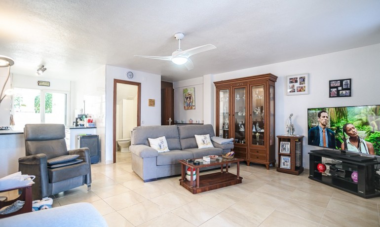 Revente - Appartement / Flat -
Orihuela Costa* - Los Balcones