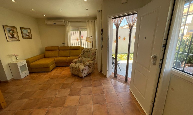 Sale - House -
Torre De La Horadada - Torre de la Horadada