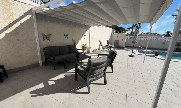 Herverkoop - Villa -
Benijofar* - Monte Azul/ El Dorado